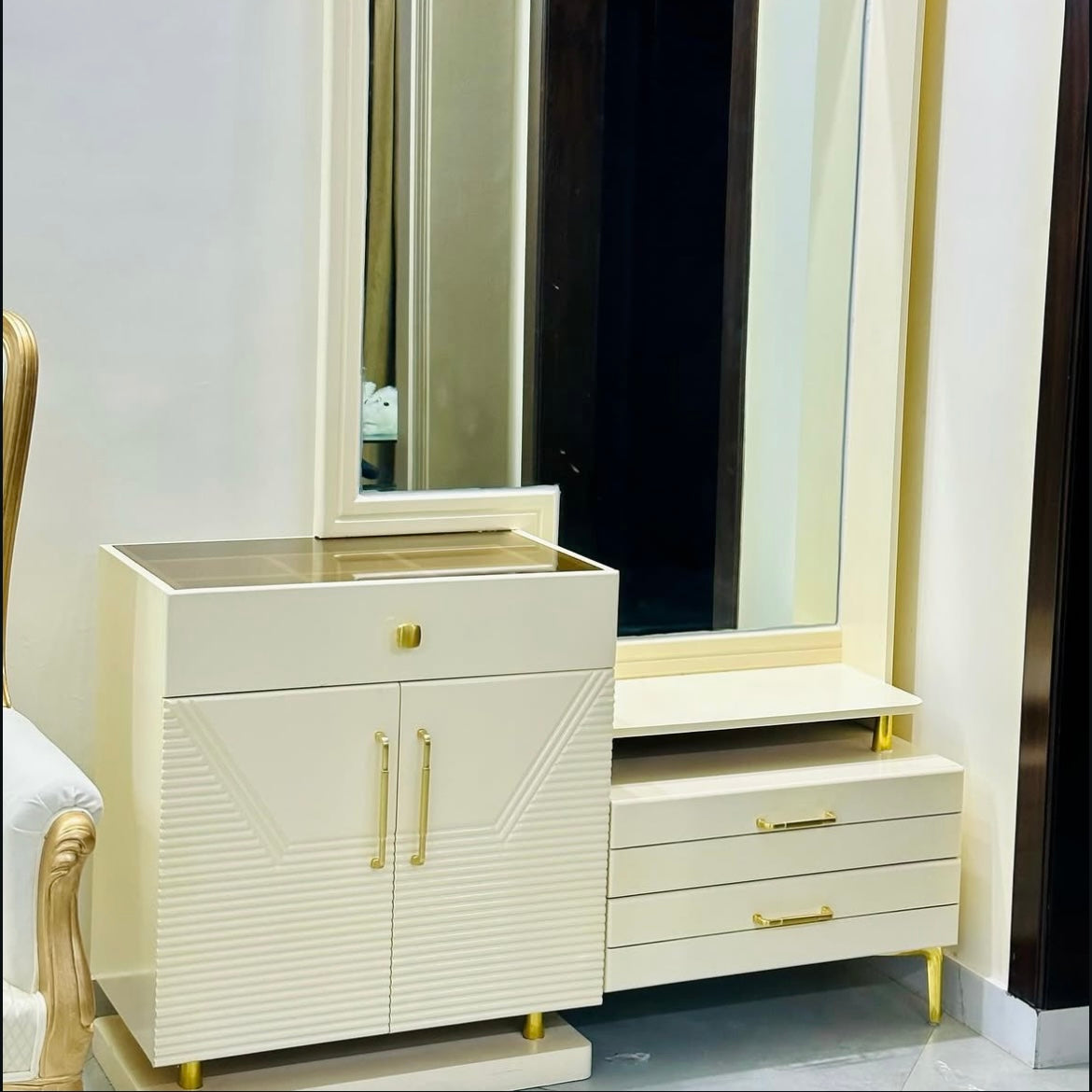 Velvet Vouge Bedroom Set