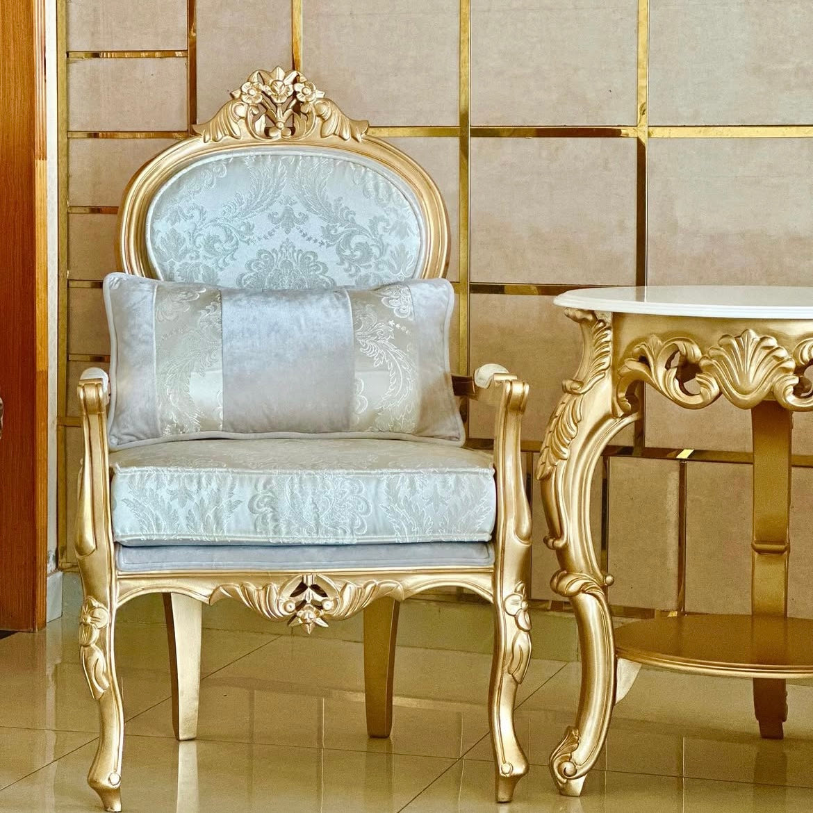Victoria Chair Set