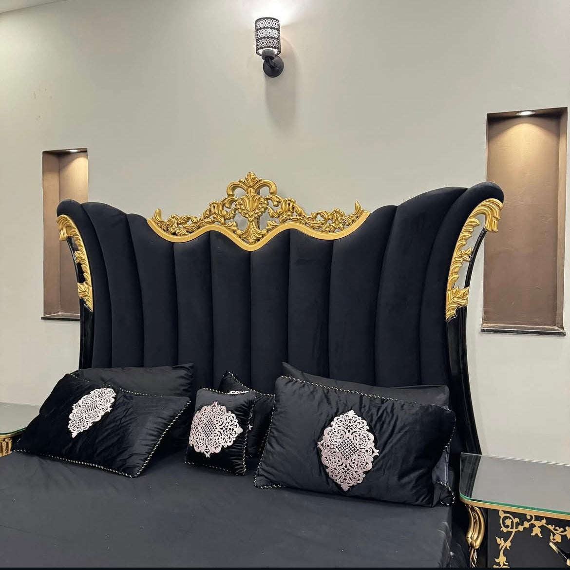 Mirsh Bedroom Set